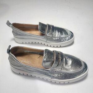 VIONIC Silver Uptown Loafers Size 10M